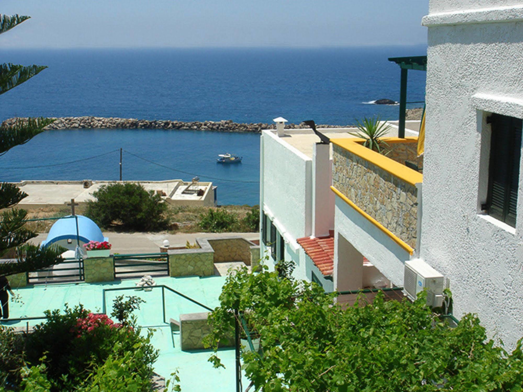 Finiki View Hotel Apartments Eksteriør bilde